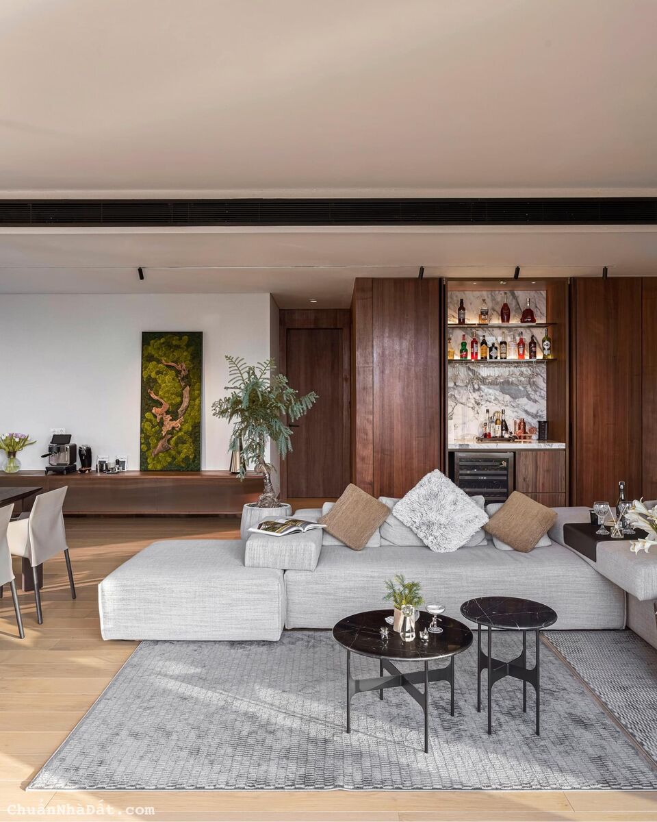 Bán nhà tại Mai Thị Lựu, Phường Đa Kao, Quận 1.DT: 10.6x28m(284m2),KC: 4 tầng, Giá: 93 tỷ