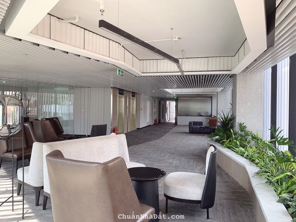 Cần tiền bán nhà MT Pasteur , Q.3, DT: 11,5x19m, NH: 22m, Trệt Lửng   43 tỷ  Tỷ.