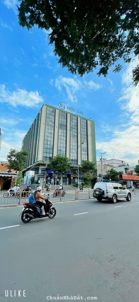 Bán nhà mặt phố tại Đường Phan Đăng Lưu, Phường 2, Phú Nhuận, TP HCM giá 360 Tỷ Bán nhà mặt phố tại Đường Phan Đăng Lưu, Phường 2, Phú Nhuận, TP HCM giá 360 Tỷ