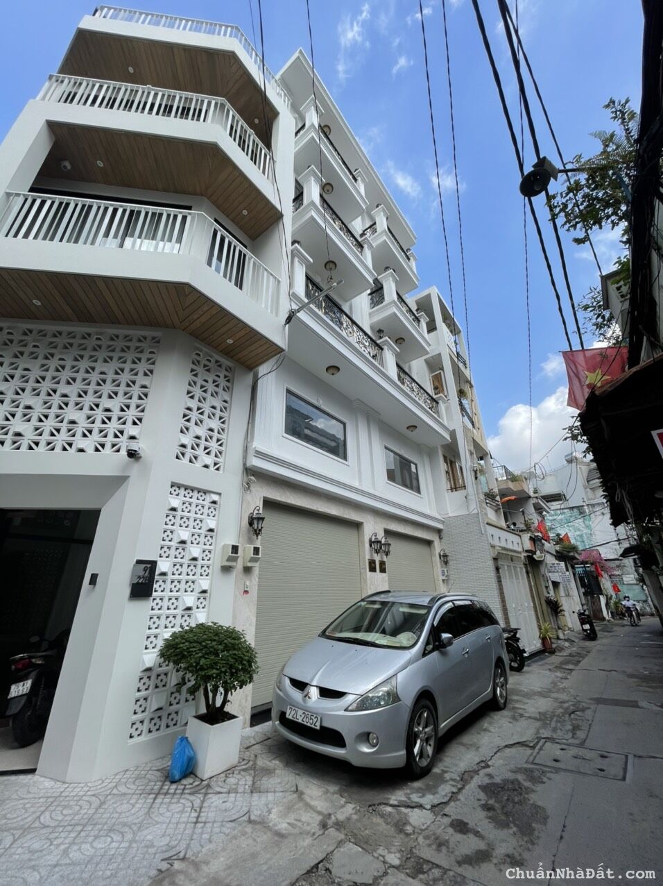 Bán nhà đường Bùi Hữu Nghĩa, P.1, Q.Bình Thạnh, DT: 6x38m, KC: 1 Hầm 1 Trệt 6 Lầu, HĐT: 300tr