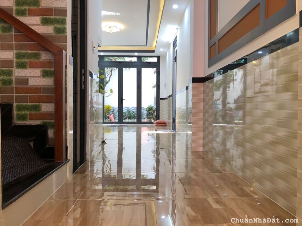 Bán nhà mới xây đường Phan Xích Long: 12 tỷ Bán nhà mới xây đường Phan Xích Long: 12 tỷ