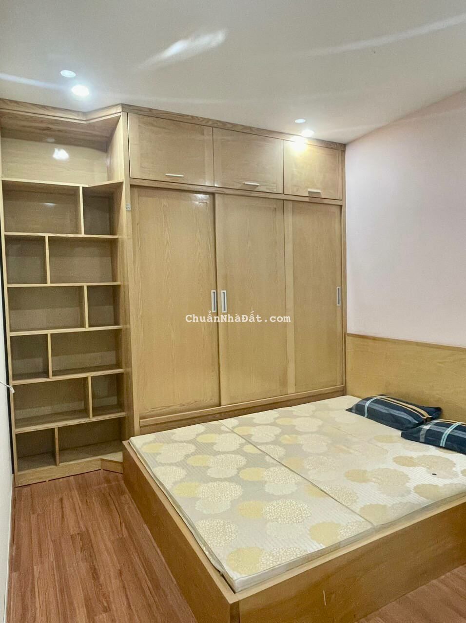 Cho thuê căn hộ DT 80m, 3PN 2WC full nội thất, chung cư Goldseason 47 Nguyễn Tuân giá 17tr5/tháng Cho thuê căn hộ DT 80m, 3PN 2WC full nội thất, chung cư Goldseason 47 Nguyễn Tuân giá 17tr5/tháng