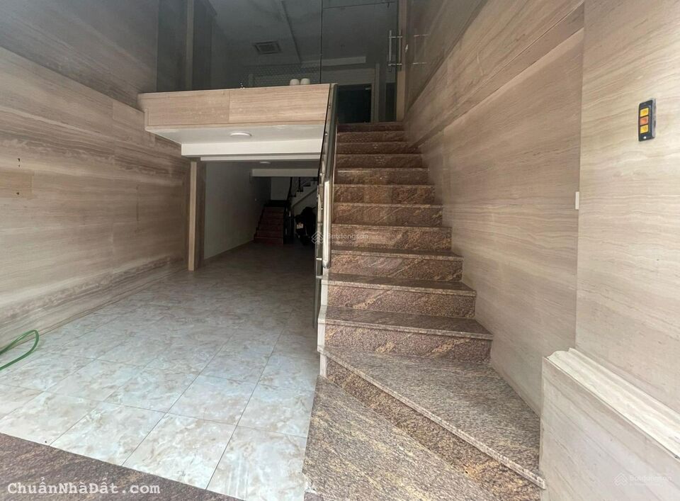 Cho thuê nhà MP Lê Ngọc Hân - HBT, DT 80m2 x 4 tầng, MT 4.5m kd mọi loại hình, nhà đẹp giá 50tr/th Cho thuê nhà MP Lê Ngọc Hân - HBT, DT 80m2 x 4 tầng, MT 4.5m kd mọi loại hình, nhà đẹp giá 50tr/th