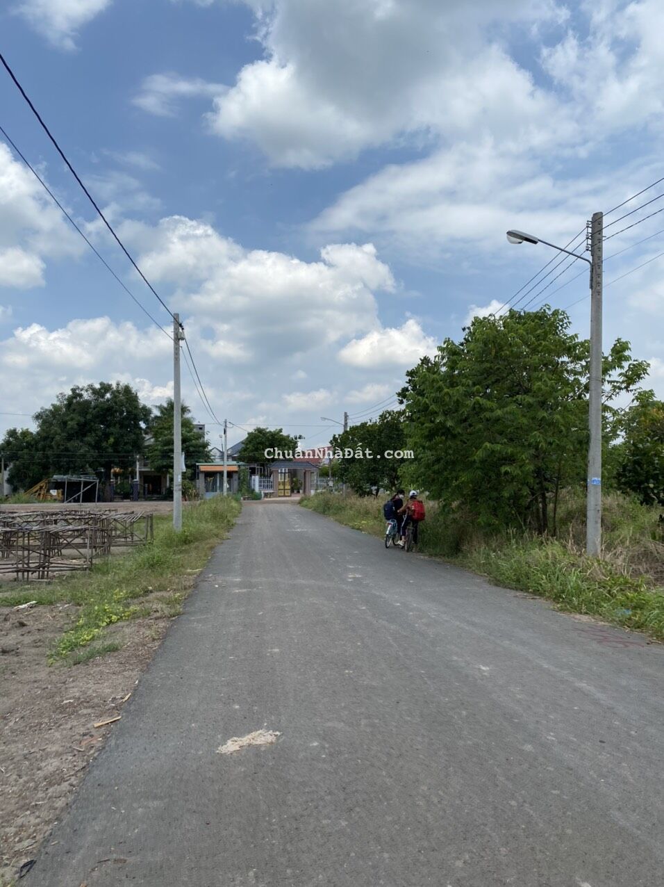 Cần tiền bán gấp 250m2 đất thổ cư Đức Hoà-Long An cách tp.hcm con kênh An Hạ chỉ từ 4ty2 Cần tiền bán gấp 250m2 đất thổ cư Đức Hoà-Long An cách tp.hcm con kênh An Hạ chỉ từ 4ty2