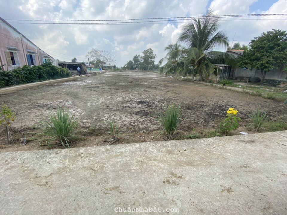 Bán gấp 187m2 lô đất full thổ cư kế thị trấn Đức Hoà chỉ từ 2tỷ2