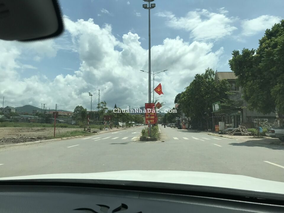 Cần Bán Lô Đất Thổ Cư Cạnh KCN Bắc Lũng , Lục Nam , Bắc Giang .