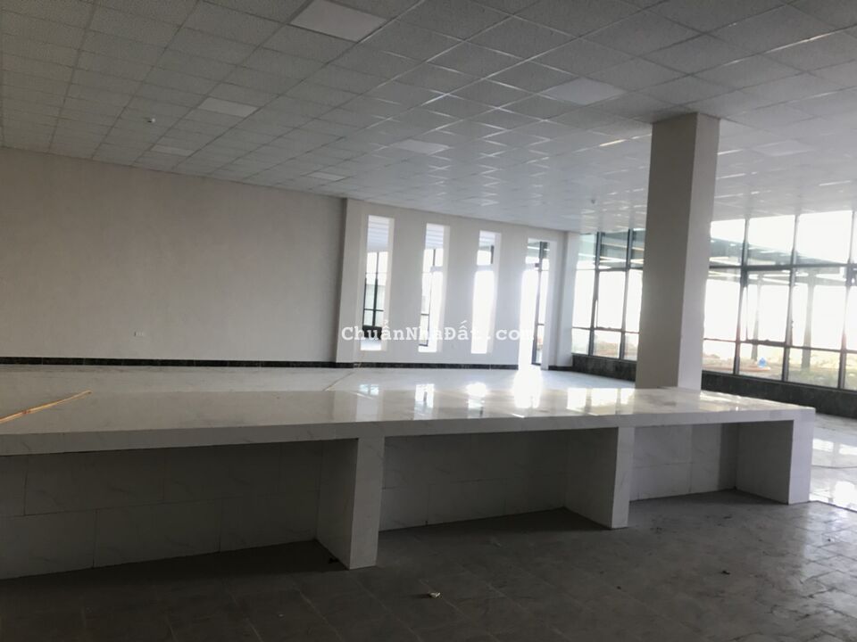 Cho Thuê Nhà Xưởng 8500m2 Tại Khu Công Nghiệp Song Khê - Nội Hoàng .