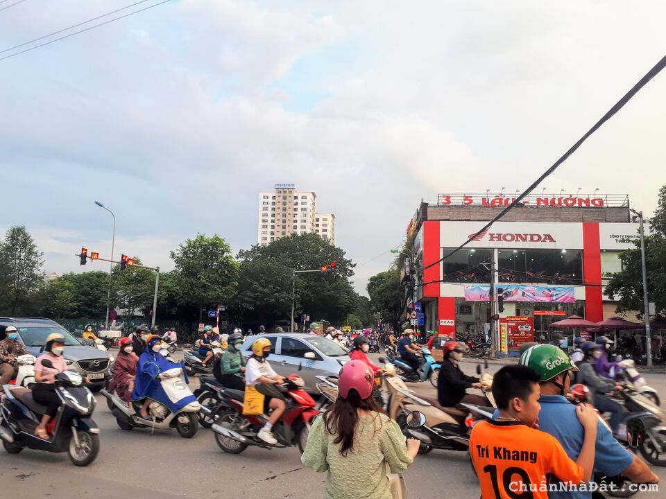 Bán nhà P.Lô quân đội Tô Vĩnh Diện 40m2 x 5t, giá 7.5 tỷ, 20m ô tô đỗ vỉa hè ở VIP.