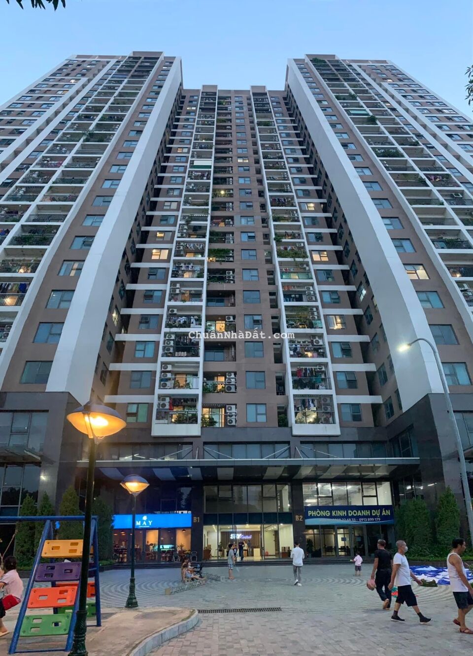  Cần bán căn 3ngủ - ban công hướng Nam-  tại toà Sky Central 176 Định Công