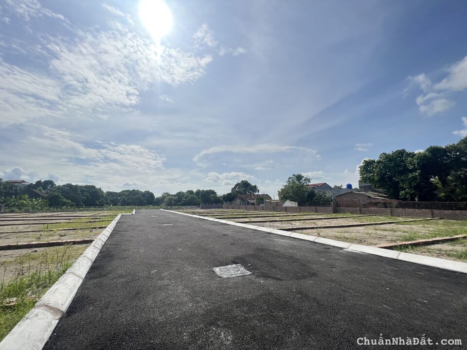 vốn ban đầu chỉ từ 148tr mặt đường trải nhựa rộng 5-7m. Sổ đỏ sẵn riêng từng lô. vốn ban đầu chỉ từ 148tr mặt đường trải nhựa rộng 5-7m. Sổ đỏ sẵn riêng từng lô.