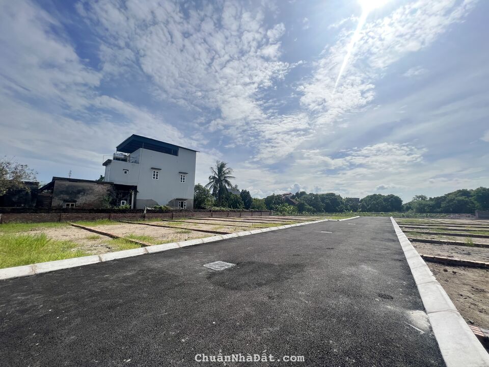 vốn ban đầu chỉ từ 148tr mặt đường trải nhựa rộng 5-7m. Sổ đỏ sẵn riêng từng lô. vốn ban đầu chỉ từ 148tr mặt đường trải nhựa rộng 5-7m. Sổ đỏ sẵn riêng từng lô.