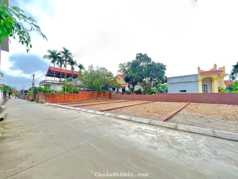 Bán lô đất thổ cư giá rẻ sổ đỏ sẵn sát ngay KCN Bình Giang Hải Dương Bán lô đất thổ cư giá rẻ sổ đỏ sẵn sát ngay KCN Bình Giang Hải Dương