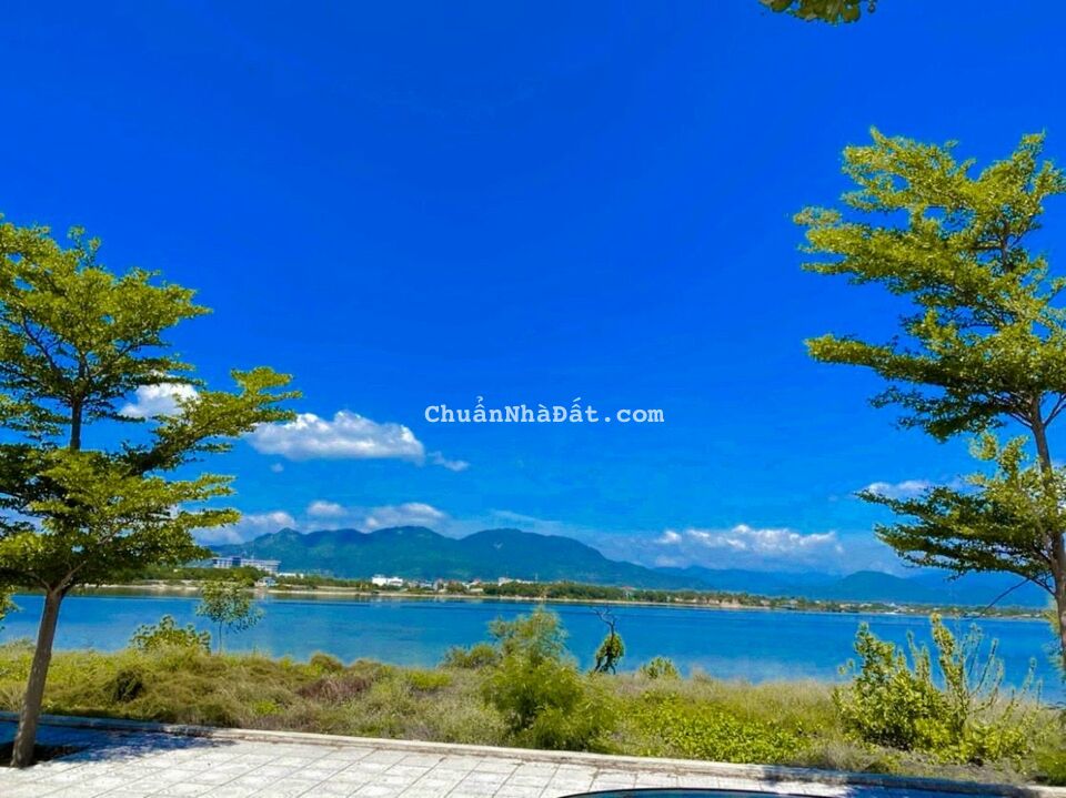 Bán nhanh lô đất liền kề Sân Bay Quốc Tế Cam Ranh- giá rẻ nhất thị trường