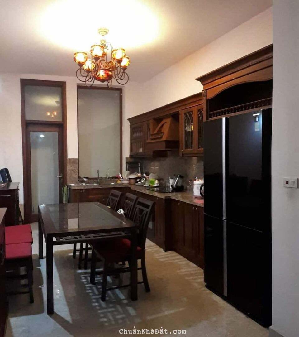 Bán nhà Tôn Đức Thắng 15m - 4 tầng - mặt tiền 2.7m - giá 1.35 tỷ