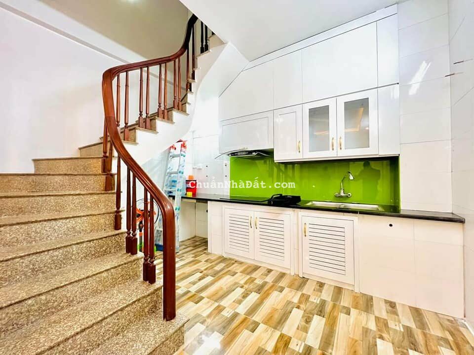 Bán nhà Nguyễn Lương Bằng 18m - 2 tầng - mặt tiền 3.3m - ngõ thoáng - giá 2.25 tỷ Bán nhà Nguyễn Lương Bằng 18m - 2 tầng - mặt tiền 3.3m - ngõ thoáng - giá 2.25 tỷ