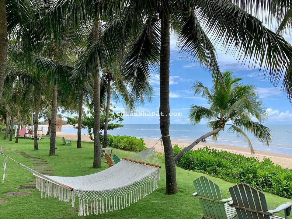 Sở hữu vĩnh viễn nhà phố biển 2 mặt tiền Thanh Long Bay - 1 trệt 2 lầu 1 thượng 333m2, CK đến 30% 