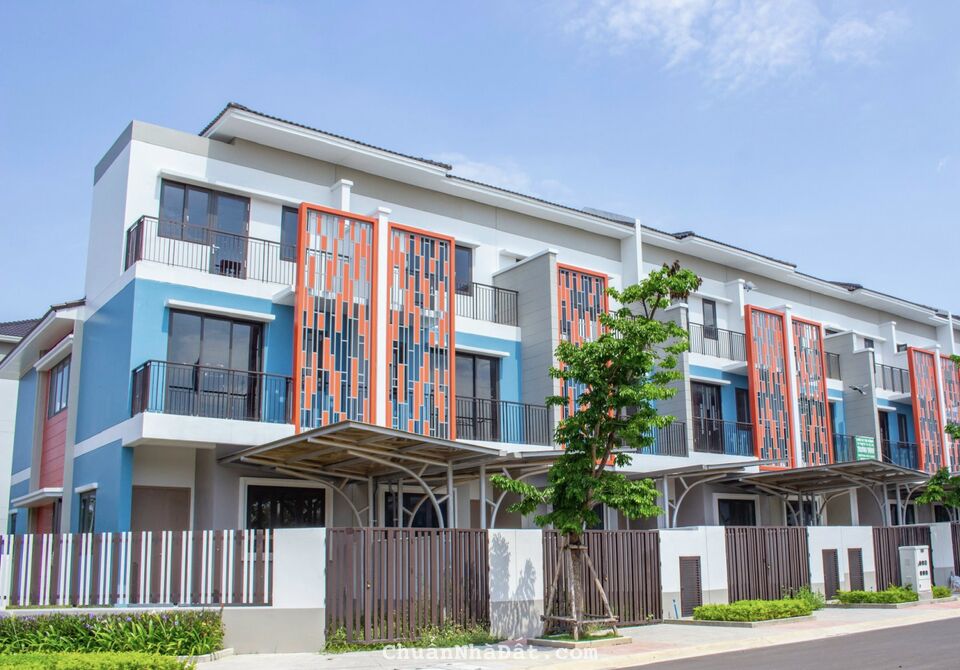 Bán nhanh căn 3 Tầng view công viên Suncasa - Vsip II. LH 0868 187927