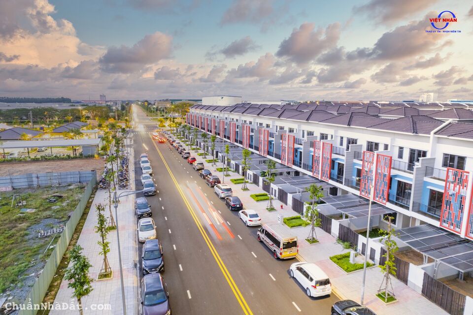 Nhà 3 Tầng/157m2 Suncasa Central VSIP II giá ưu đãi - HĐ thuê 17tr/tháng