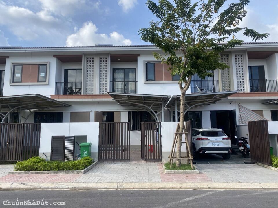 Cho Thuê Căn 2 Tầng Xây Mới Full Nội Thất View Công Viên SunCasa Vsip 2