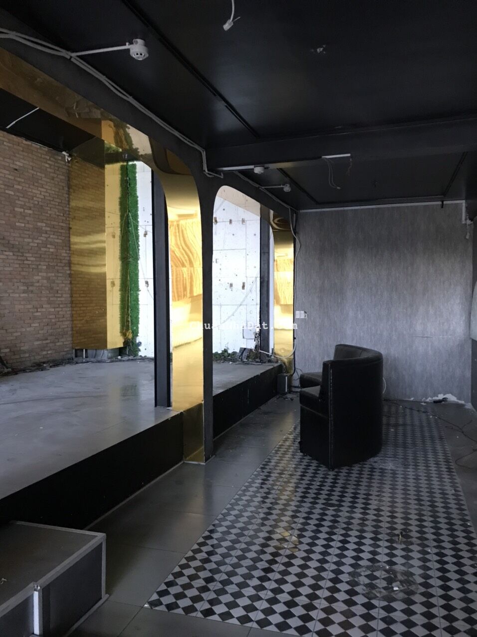 Cho thuê nhà MT Võ Văn Kiệt. Ngang lớn 8m. Giá: 120 tr/th. Gọi em để nhận giá cực shock Cho thuê nhà MT Võ Văn Kiệt. Ngang lớn 8m. Giá: 120 tr/th. Gọi em để nhận giá cực shock