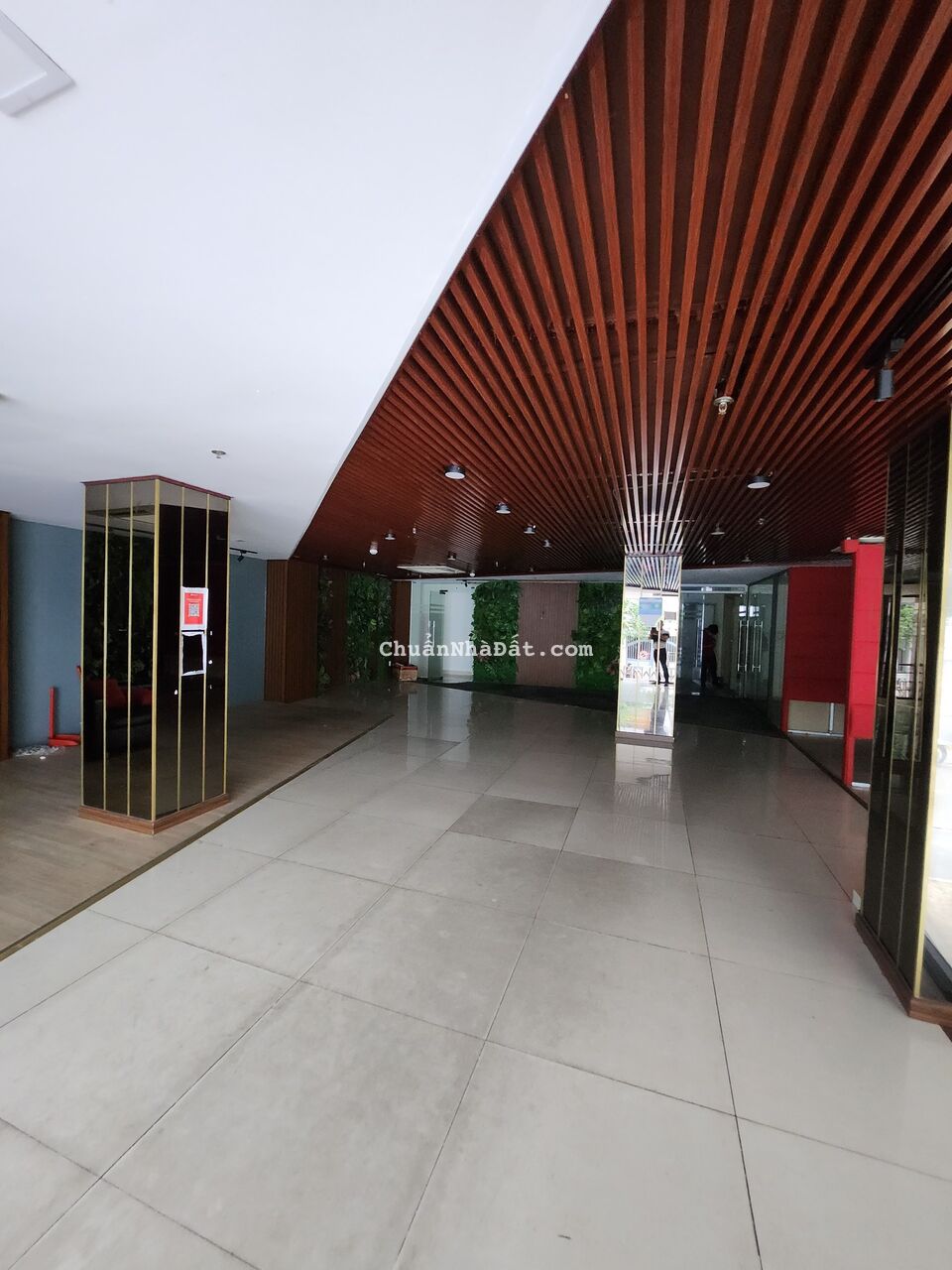 CHO THUÊ TÒA NHÀ VĂN PHÒNG 10 TẦNG VÕ THỊ SÁU QUẬN 1