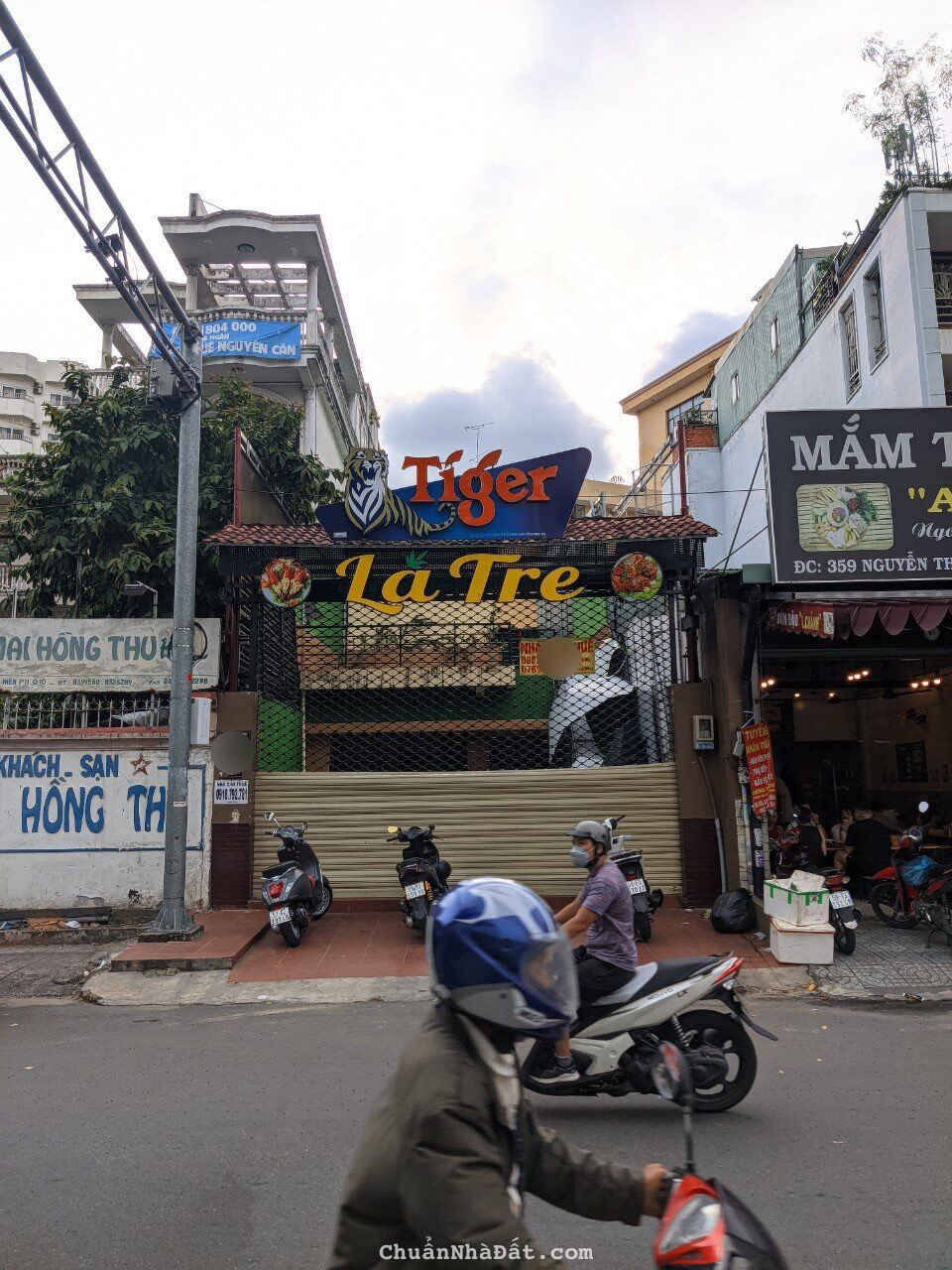 VỪA XONG HỢP ĐỒNG! BÊN MÌNH TÌM KHÁCH MỚI CHO QUÁN NHẬU QUẬN 3 VỪA XONG HỢP ĐỒNG! BÊN MÌNH TÌM KHÁCH MỚI CHO QUÁN NHẬU QUẬN 3