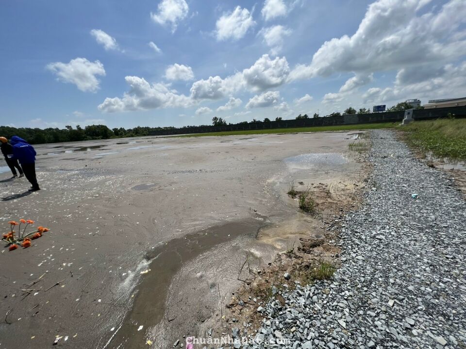 Bán đất nền giá rẻ nằm cạnh Quốc lộ 50 