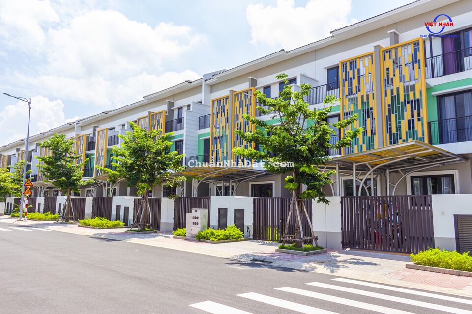 SỞ HỮU NHÀ VSIP2  BÌNH DƯƠNG  𝐂𝐇𝐈̉ 𝐕𝐎̛́𝐈 850𝐓𝐑𝐈𝐄̣̂𝐔 𝐓𝐑𝐀̉ 𝐓𝐑𝐔̛𝐎̛́𝐂   ☎️0931414489 chuyên viên tư vấn   ✅Vị Trí