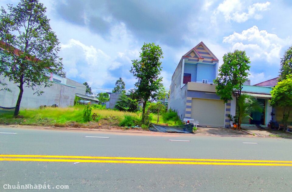 Tôi Chủ, Cần Bán 560m2 Đất T/Cư 100%,SHR,Đường nhựa, Gần Trường ĐH Thủ Dầu Một giá 950tr Tôi Chủ, Cần Bán 560m2 Đất T/Cư 100%,SHR,Đường nhựa, Gần Trường ĐH Thủ Dầu Một giá 950tr