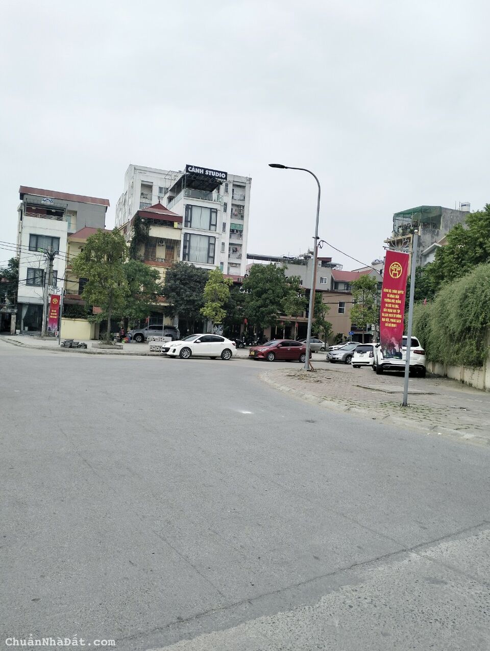 Bán 210m2 đất mặt phố Văn Hội, Bắc Từ Liêm, Ô tô tránh, vỉa hè. Giá 19.2 tỷ