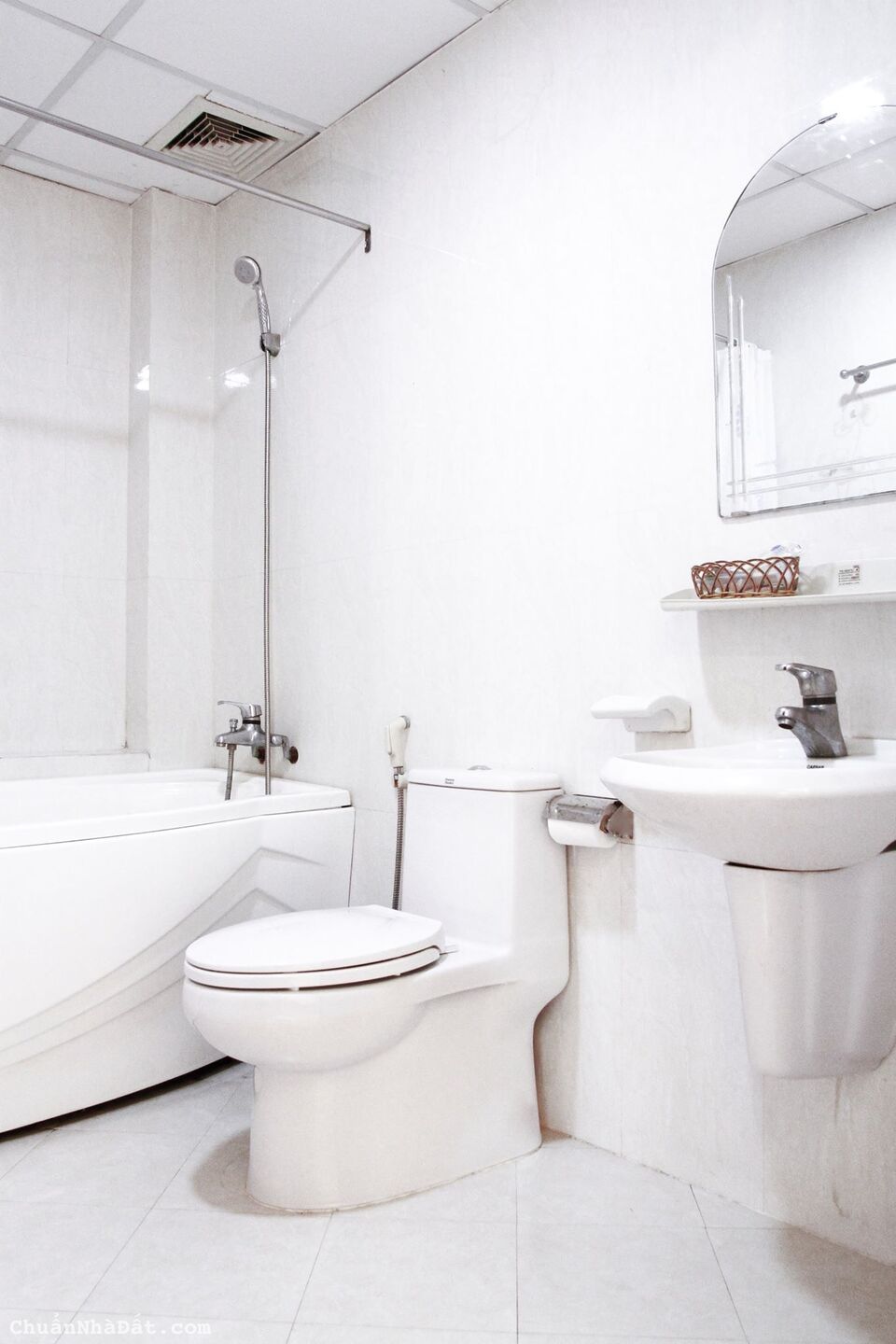 Cho Thuê Khách sạn, siêu đẹp, Trung tâm quận 1. MT Nguyễn Trung Trực, P Bến Thành