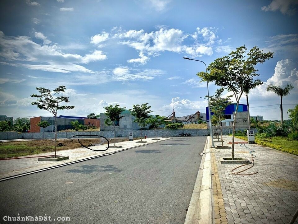 Nhà phố chuẩn Châu Âu đầu tiên tại khánh bình 