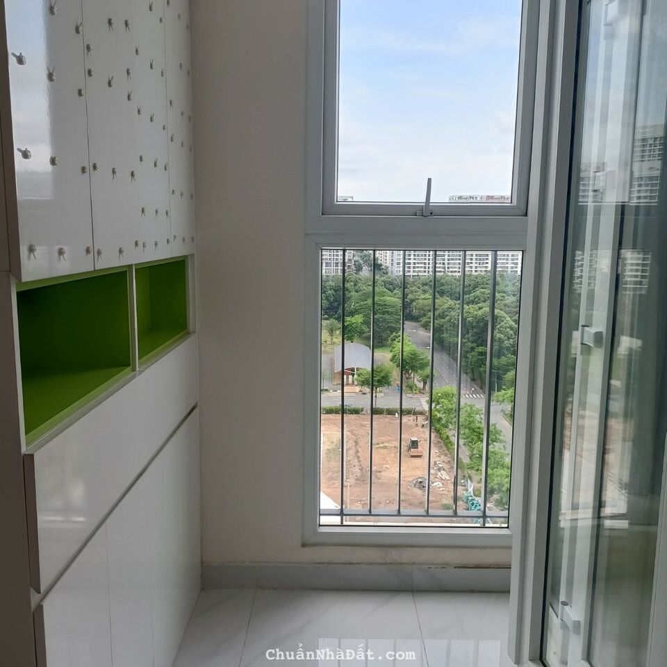 Cho thuê CH Star Hill 3PN nhà đẹp xuất sắc, đầy đủ nội thất, lầu cao. giá 25 triệu. LH 0909 715 029