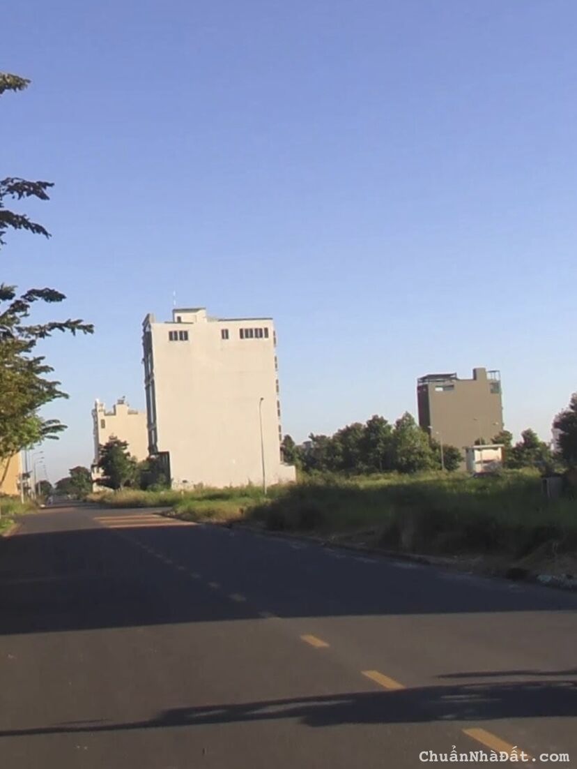 Chính chủ cần sang gấp lô đất KDC Gia Hoà,giá 1tỷ890 100m2, Phước Long B, Quận 9, khu dân cư đông Chính chủ cần sang gấp lô đất KDC Gia Hoà,giá 1tỷ890 100m2, Phước Long B, Quận 9, khu dân cư đông