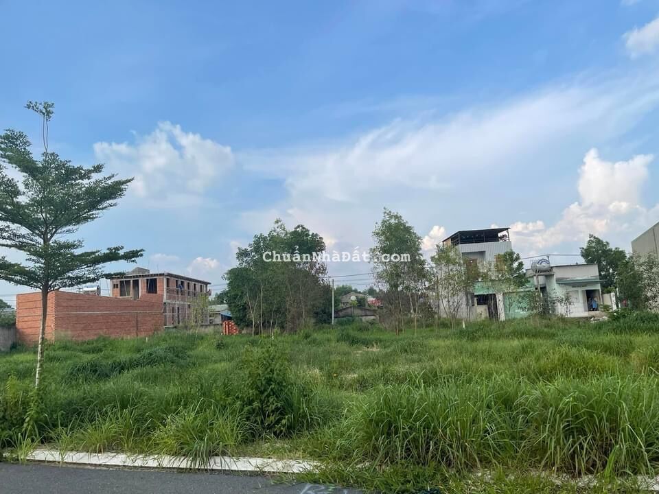 Bán đất chính chủ giá 2tỷ550 100m2 khu dân cư Kiến Á, Phước Long B, Quận 9, sổ hồng riêng, dân đông Bán đất chính chủ giá 2tỷ550 100m2 khu dân cư Kiến Á, Phước Long B, Quận 9, sổ hồng riêng, dân đông