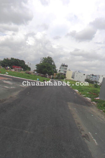 Bán gấp lô đất 75m2 , giá 1tỷ850 , đường Nguyễn Văn Quá , Tân Hưng Thuận , Q.12 , sổ hồng riêng Bán gấp lô đất 75m2 , giá 1tỷ850 , đường Nguyễn Văn Quá , Tân Hưng Thuận , Q.12 , sổ hồng riêng