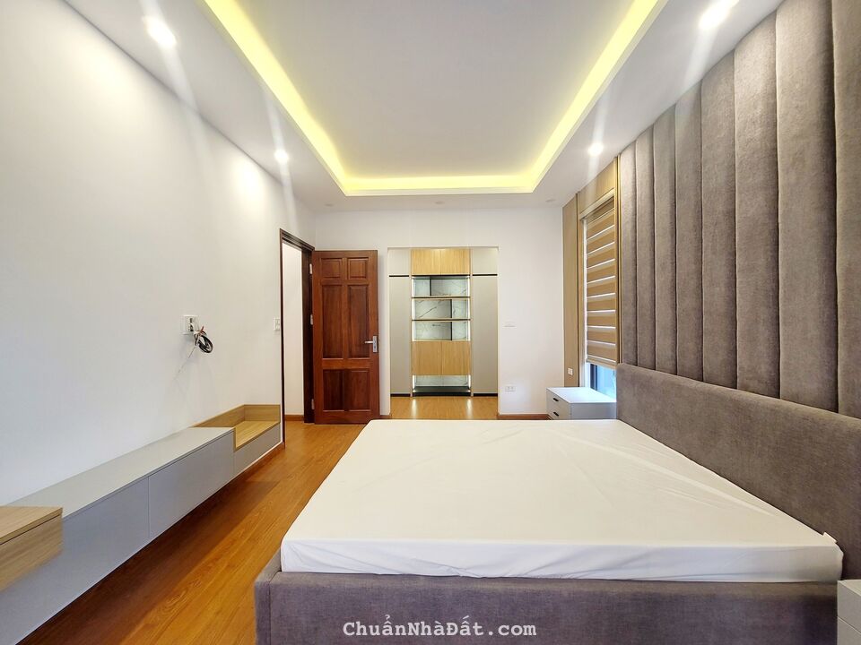 Bán nhà phố Trịnh Văn Bô, Phương Canh 41M x 5 Tầng, full nội thất, 2 mặt thoáng, ô tô đỗ