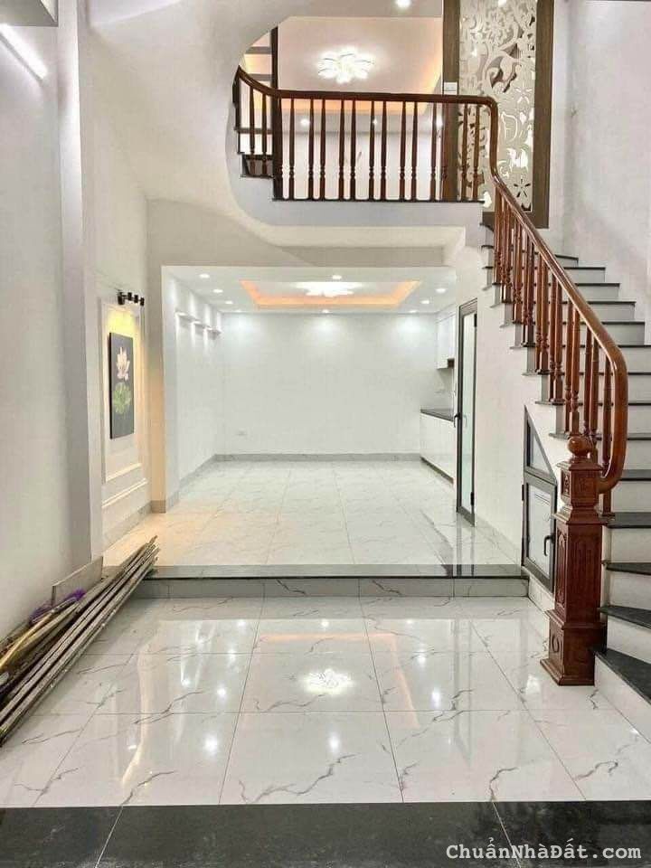 Bán nhà mới cuối phố Trịnh Văn Bô, Xuân Canh 38M 5 Tầng, 5 phòng, gác lửng, 20m ô tô đỗ