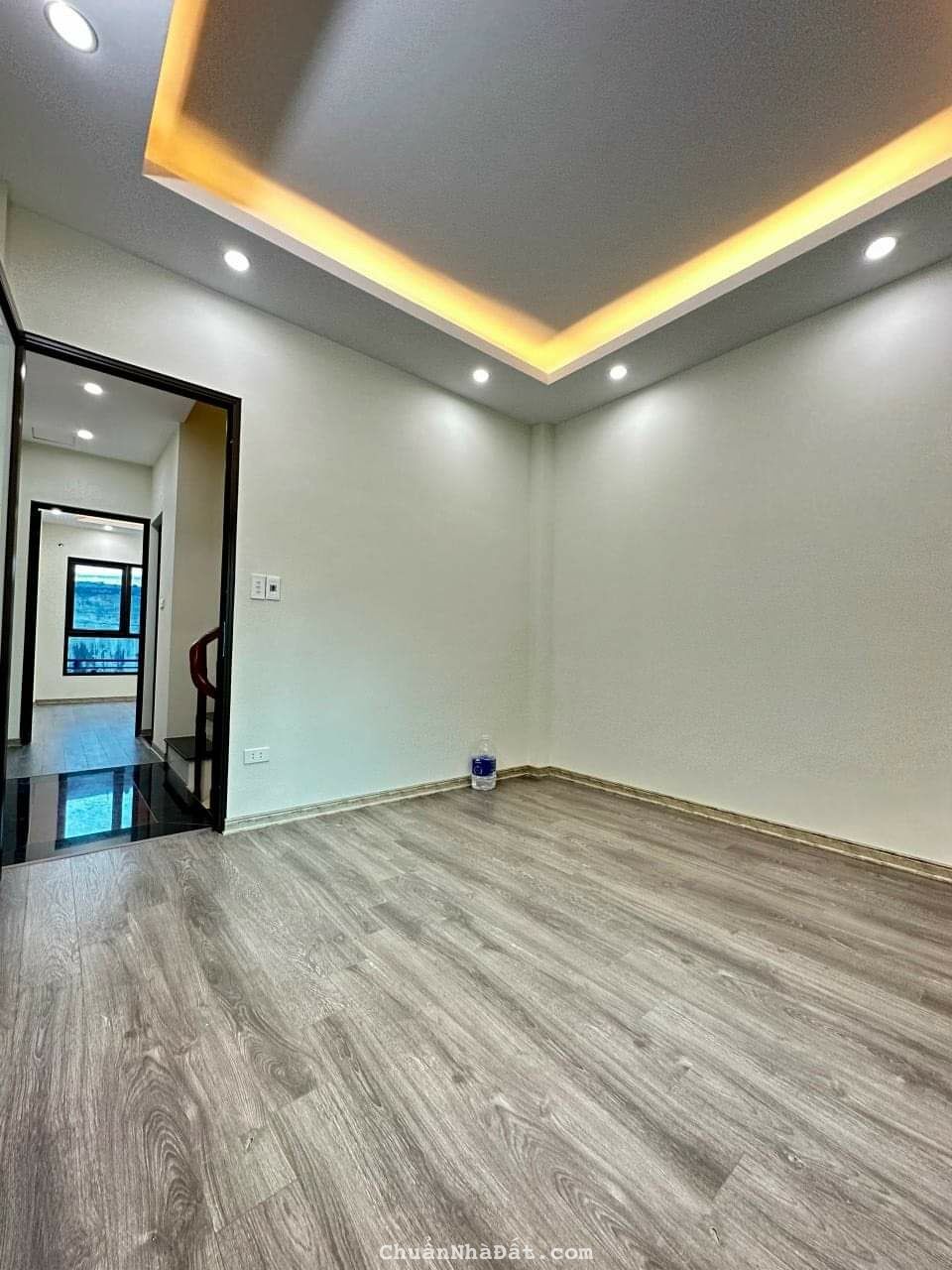 Nhà đẹp Nam Từ Liêm, Tây Mỗ, Vinsmart City 4 Tầng, 4P ngủ, nội thất đẹp, ô tô đỗ gần