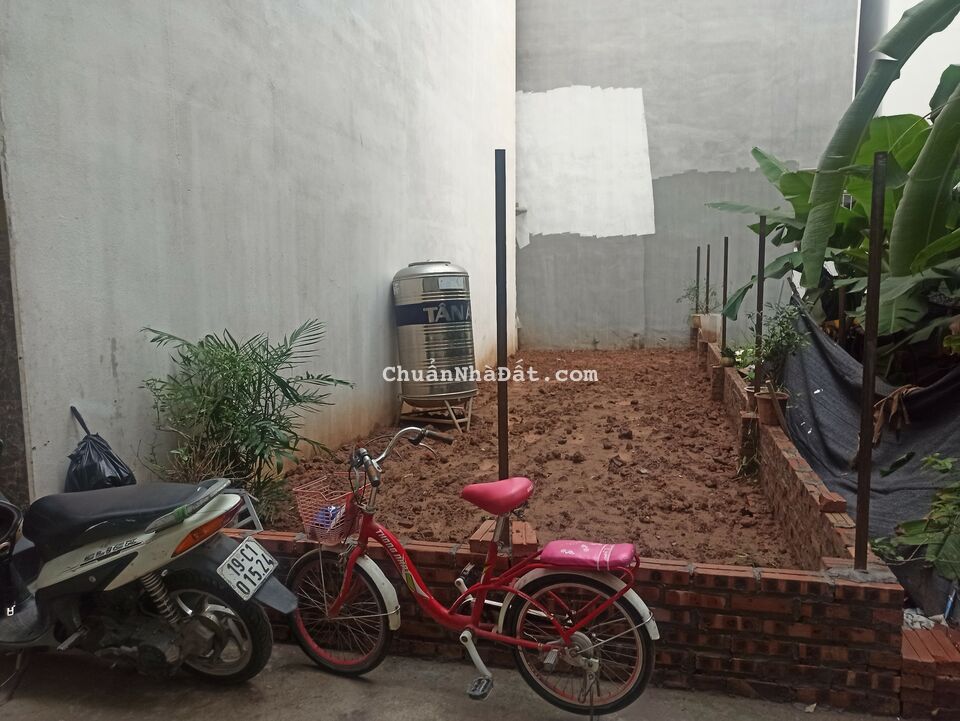 Bán Đất Phương Canh - Nam Từ Liêm 42M Mặt tiền 4M -gần đường lớn giá nhỉnh 2 tỷ