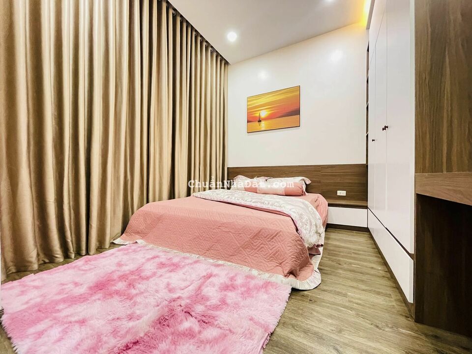 Bán nhà Đê La Thành - Đống Đa DT 30m2 , X5 , chỉ 3.85 tỷ 