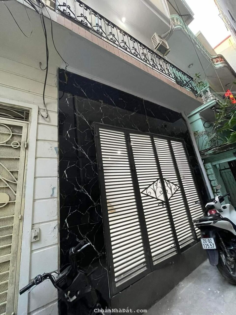 Bán Nhà ngõ 84 Ngọc khánh DT 35m2 , X4 , Chỉ 4.05 tỷ - 50m ôtô đỗ