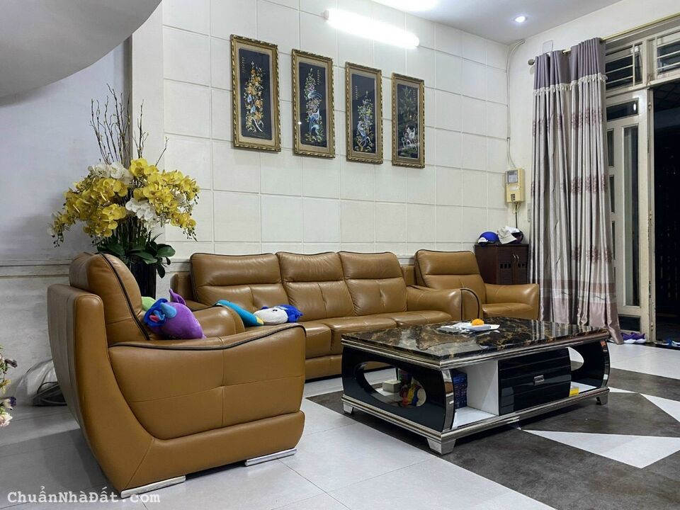 Nội thất cao cấp, Hoàng Văn Thụ, 4.3 x 14m, 7.4 tỷ, Phú Nhuận