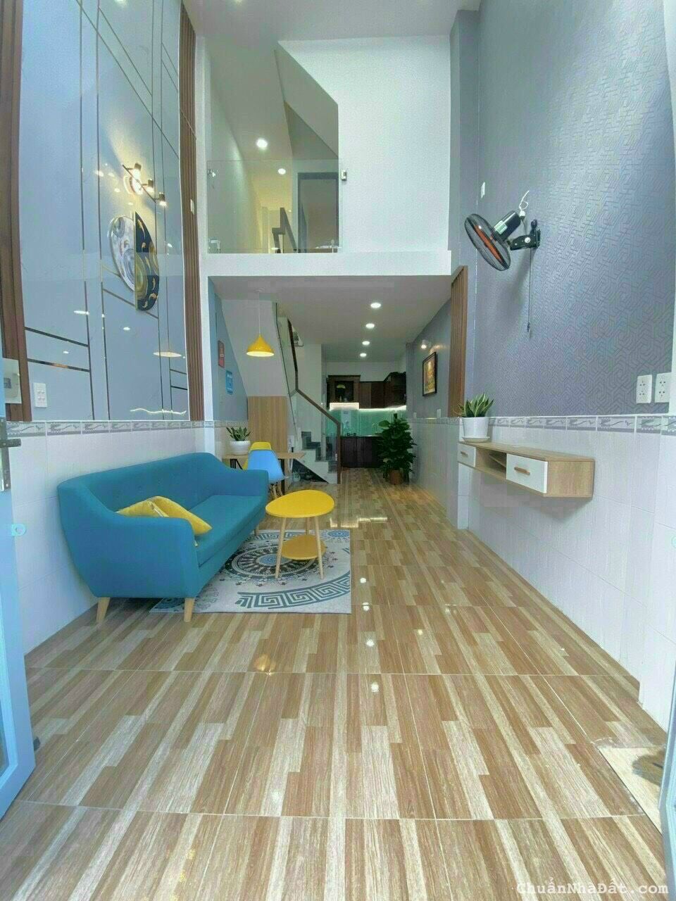 Bán nhà Phú Nhuận, Trần Huy Liệu, 3.2 x 12m, 2 lẩu, 6 tỷ 100