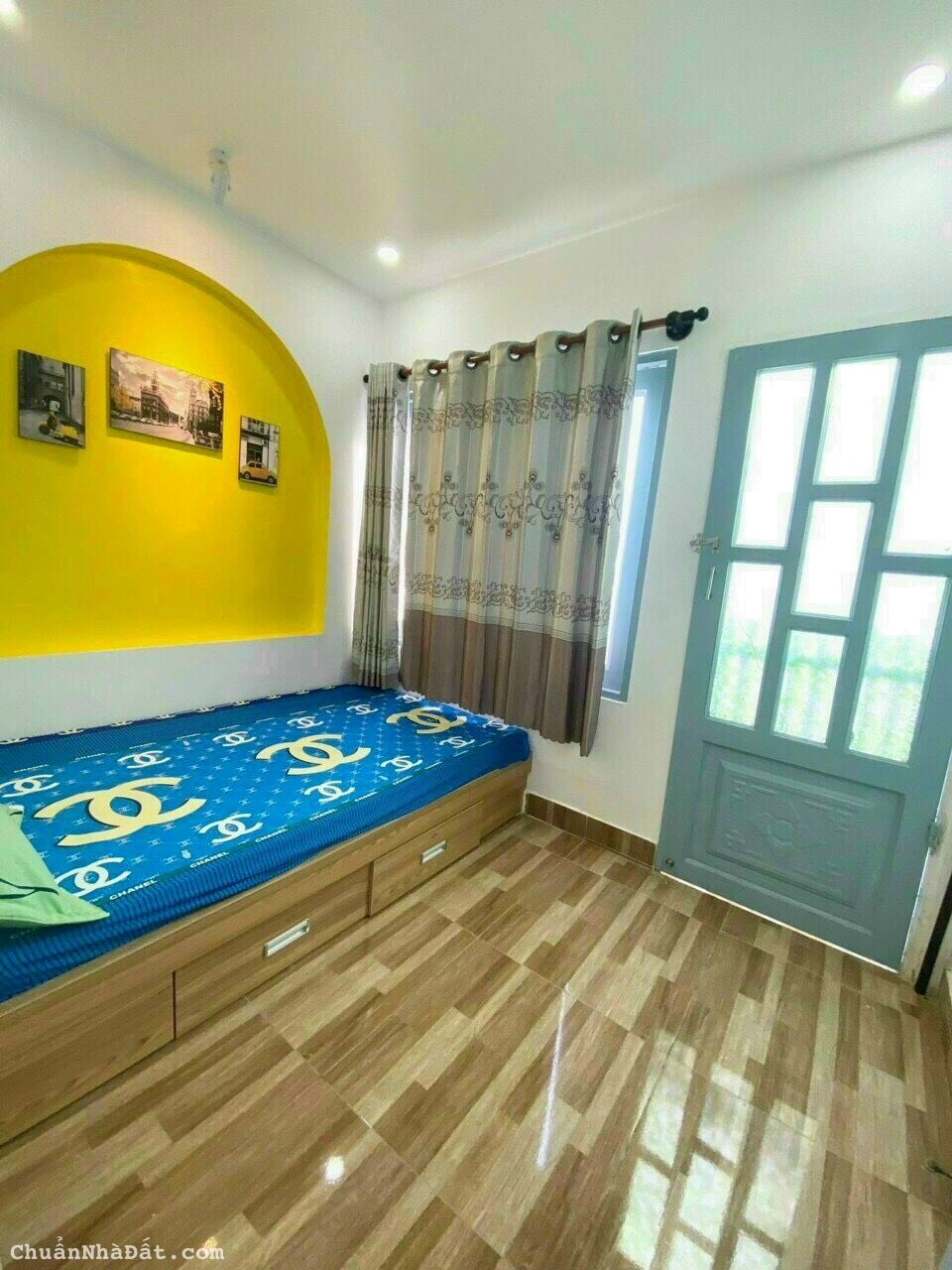 Bán nhà Phú Nhuận, Trần Huy Liệu, 3.2 x 12m, 2 lẩu, 6 tỷ 100