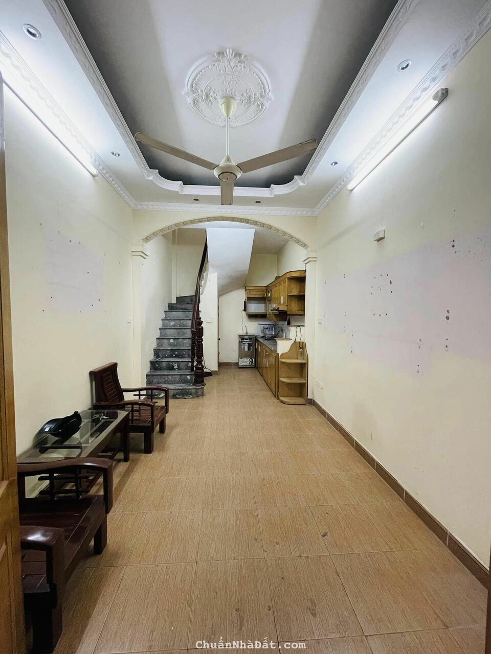 Bán nhà Tân Mai, Hoàng Mai, 4 tầng, 2.7 tỷ. lô góc, gần oto, thông trương định, giáp bát