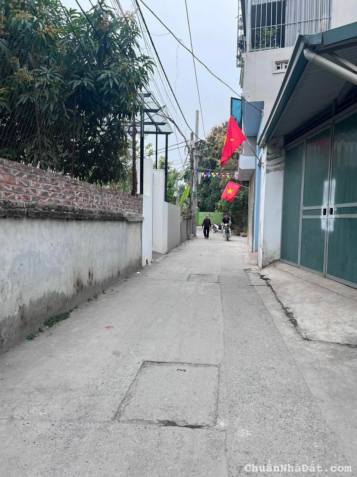 Bán Đất Yên kiện, Ngọc Hồi, Thanh Trì. 85m, 9.1m, 3.4 tỷ. oto đỗ cửa, tiện ích nhiều.