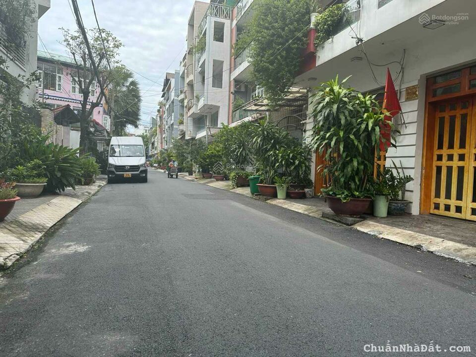 Bán nhà hẽm 340/ Quang Trung, phường 10 4,5x20m, 3 tầng, giá 10.7 tỷ