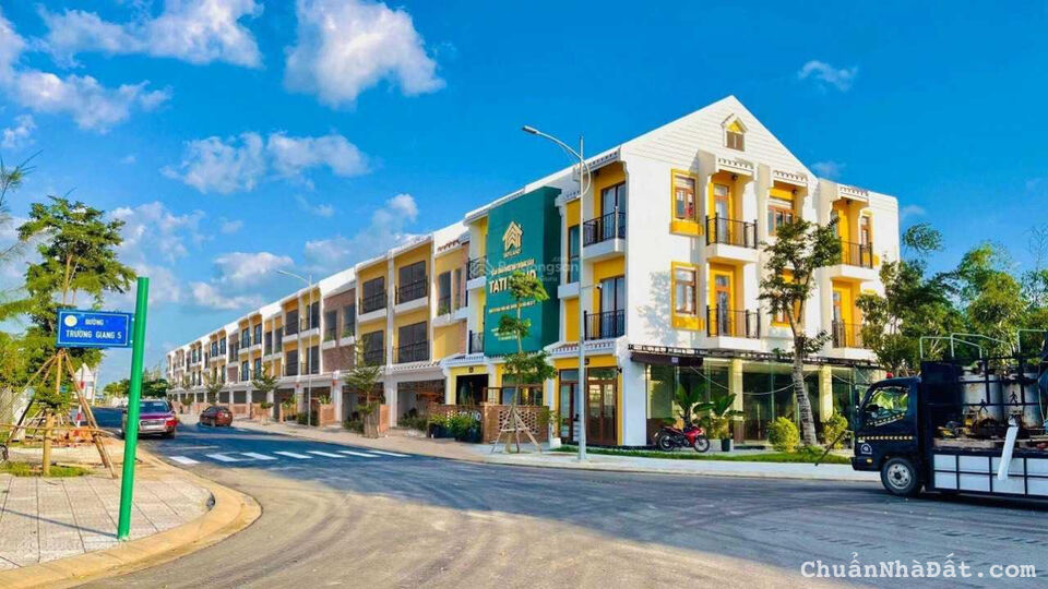 Shoptel nhà phố phố cổ Hội An, full nội thất chỉ cần xách vali vào ở