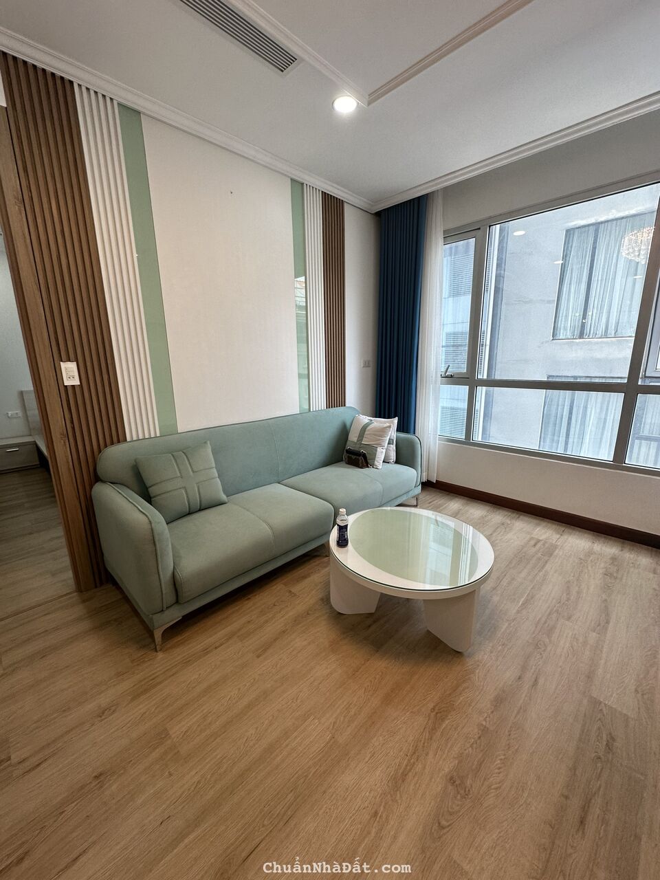 Cho Thuê Căn Hộ The Lancaster Vị trí: 22Bis Lê Thánh Tôn, P. Bến Nghé, quận 1 :